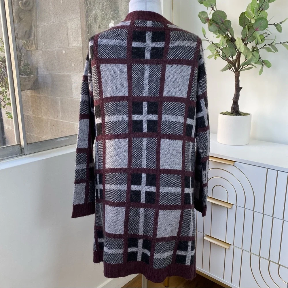 ✨Warm & Fuzzy Sweater Set (3)✨: Cupcakes & Cashmere S + Madewell M + Sundry M - Picture 6 of 16